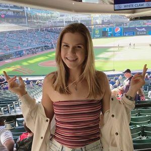 Meet your Posher, Libby